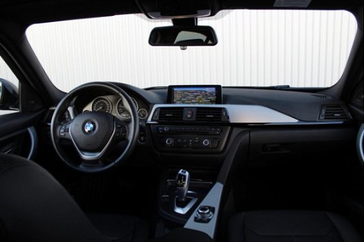 BMW 3-serie - 320i High Executive Lederen bekleding, Dakraam, NAP - 1