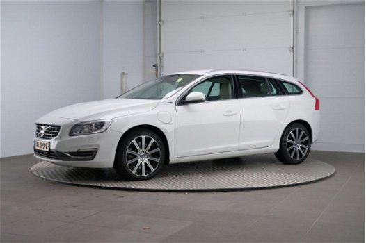 Volvo V60 - D6 AWD Twin Engine Hybrid MARGE - 1