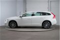 Volvo V60 - D6 AWD Twin Engine Hybrid MARGE - 1 - Thumbnail