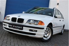 BMW 3-serie Touring - 318i | Airco | Cruise | Trekhaak |