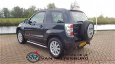 Suzuki Grand Vitara - 1.9 Exclusive 4x4 Clima Cruise Trekhaak