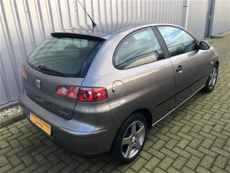 Seat Ibiza - 1.4-16V Sport AIRCO/LM-VELGEN/DEALERONDERHOUDEN/D.RIEM-V.V BIJ 153497KM - 1