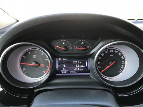 Opel Astra - 1.0 Turbo 105pk Innovation + Pakket / Navi / Camera / Clima / AGR - 1