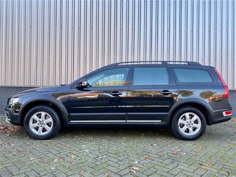 Volvo XC70 - 2.4 D5 Summum AWD*automaat*Leder*navigatie*dealer - 1