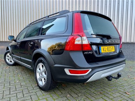 Volvo XC70 - 2.4 D5 Summum AWD*automaat*Leder*navigatie*dealer - 1