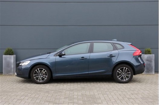 Volvo V40 - T2 Nordic+ Navigatie| Bluetooth| LED| PDC| Cruise Control - 1