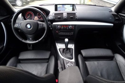 BMW 1-serie Cabrio - 118i High Executive Automaat M-Pakket, Leer, Navigatie, Harman/Kardon, Xenon - 1