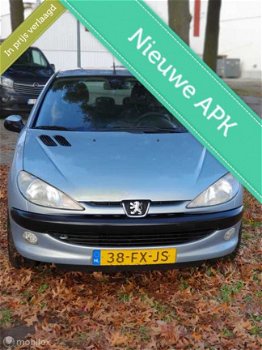 Peugeot 206 - 1.4 Gentry - 1