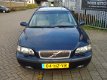 Volvo V70 - 2.4 Comfort Line airco nieuw apk - 1 - Thumbnail