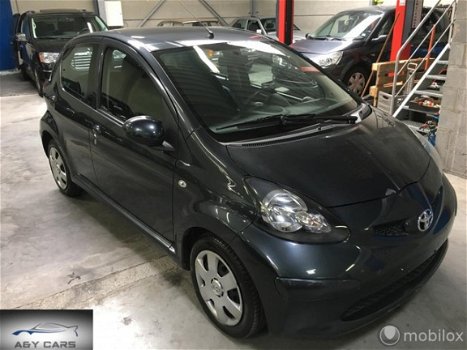 Toyota Aygo - 1.0i Airco 5Deur 120Dkm - 1