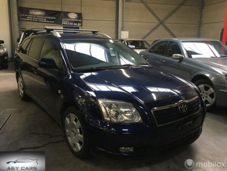 Toyota Avensis Wagon - 2.0 D-4D-F Executive - 1