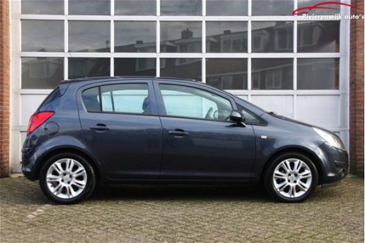 Opel Corsa - 1.4-16V Cosmo Airco Cruise Nap Weinig Km - 1