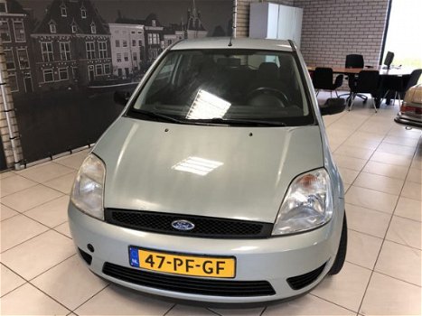 Ford Fiesta - 1.3 Ambiente - 1