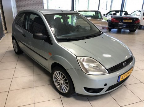 Ford Fiesta - 1.3 Ambiente - 1