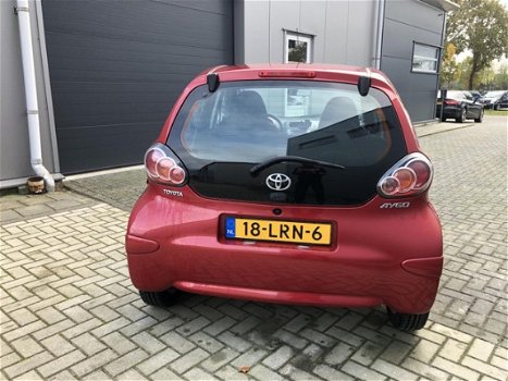 Toyota Aygo - 1.0 Aspiration Green|5-drs|*Airco*|NL Auto|Elec.Pakket|Nette Auto - 1