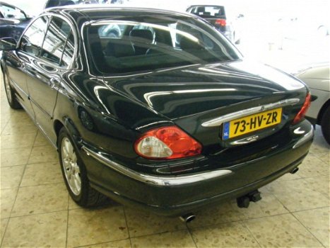 Jaguar X-type - 2.5 V6 Executive - 1