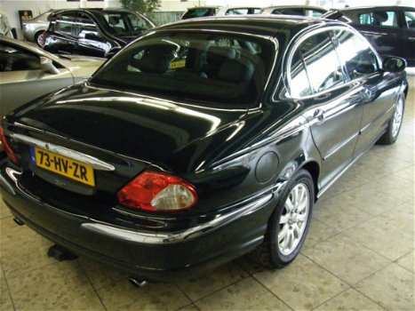 Jaguar X-type - 2.5 V6 Executive - 1