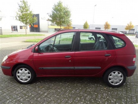 Renault Scénic - 1.6-16V RT - 1