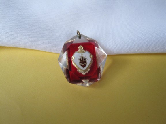 Kettinghanger religieus Vector hart kruis lucite helder rood en goudkleurig 2.7x2.3 cm - Afbeelding 5