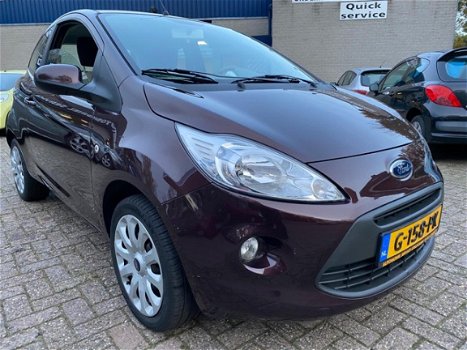 Ford Ka - 1.2 Titanium *AIRCO CLIMA*STUURBEKR.*ELEK, RAMEN*C, PORTIER VERGRENDELING - 1