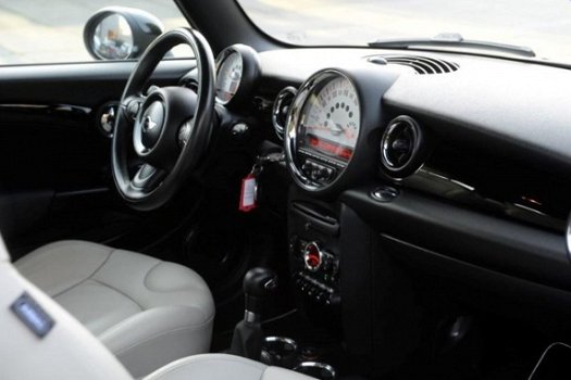 Mini Mini Cooper - 1.6 S Westminster / Automaat / Leder / Ecc / Elec pakket / Xenon / Pdc / 17 Inch - 1