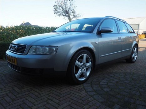 Audi A4 Avant - 1.9 TDI quattro Pro Line 130 PK | ECC | Cruise control | PDC | Trekhaak | - 1