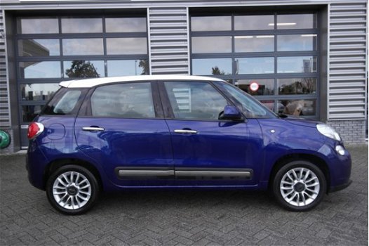 Fiat 500 L - 0.9 TwinAir Lounge Achterbank in delen neerklapbaar | Panoramadak | Cruise control - 1