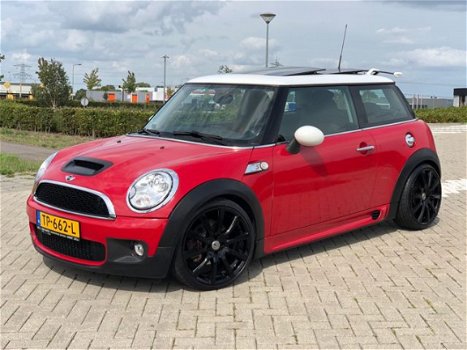 Mini Mini Cooper - 1.6 S Chili John Works 211PK - 1