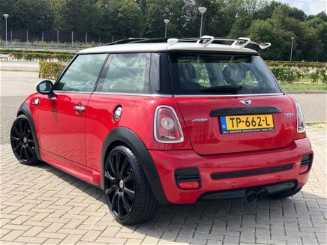 Mini Mini Cooper - 1.6 S Chili John Works 211PK - 1