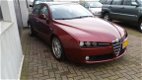 Alfa Romeo 159 - 2.2 JTS Distinctive *LEER*CLIMA*NAVI*ZEER MOOI - 1 - Thumbnail