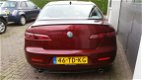 Alfa Romeo 159 - 2.2 JTS Distinctive *LEER*CLIMA*NAVI*ZEER MOOI - 1 - Thumbnail