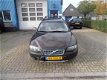 Volvo V70 Cross Country - 2.4 T Comfort Line - 1 - Thumbnail