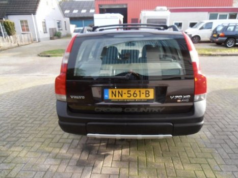 Volvo V70 Cross Country - 2.4 T Comfort Line - 1