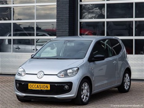 Volkswagen Up! - 1.0 high up Navigatie Airco - 1