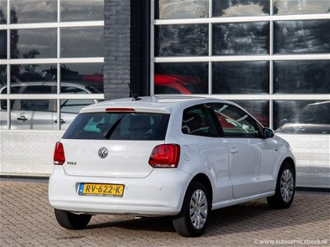 Volkswagen Polo - 1.2 life Airco-Ecc Navigatie - 1