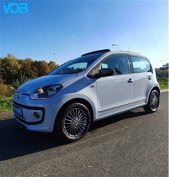 Volkswagen Up! - 1.0 high up BlueMotion Cheer Up Navi Pano - 1