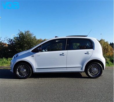 Volkswagen Up! - 1.0 high up BlueMotion Cheer Up Navi Pano - 1