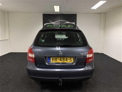 Skoda Fabia Combi - 1.2-12V Classic 2008 Grijs AIRCO 5-deurs / AUX / APK 2020 / NAP - 1