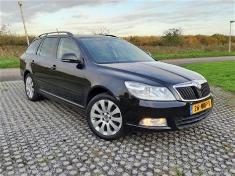 Skoda Octavia Combi - 1.2 TSI Ambition Business Line /Automaat /APK - 1