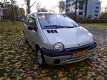 Renault Twingo - 1.2 Initiale ORG NED AUTO GEEN GRIJSE IMPORT AUTO DE MEEST LUXE UITVOERING MET APK - 1 - Thumbnail