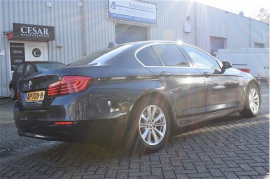 BMW 5-serie - 518d Luxury Edition AUTOMAAT / OPEN DAK / LEER / 137 DKM - 1