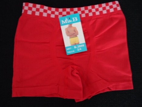 Stoere Naadloze Jongens boxers maat 6/8 - 2