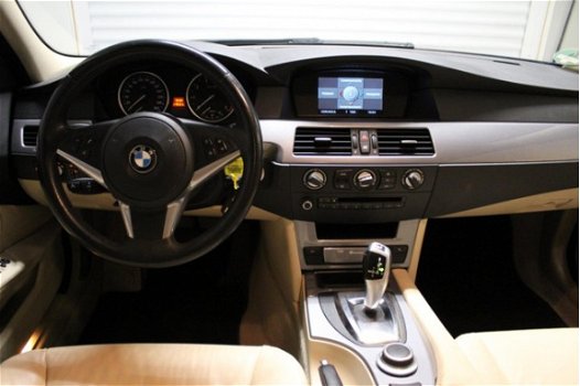 BMW 5-serie - 523i Executive Automaat, Leer, Navigatie - 1