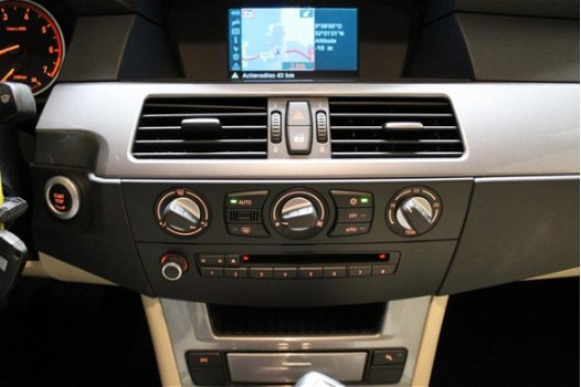 BMW 5-serie - 523i Executive Automaat, Leer, Navigatie - 1