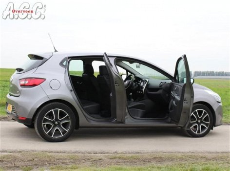 Renault Clio - 1.5 DCi Airco Navi PDC Cruise Control - 1