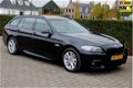 BMW 5-serie Touring - 520d High Executive Aut M-Pakket Xenon Leder Sportstoelen ECC Cruise LMV - 1 - Thumbnail