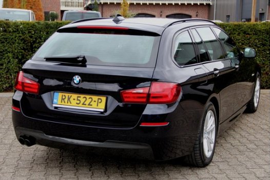 BMW 5-serie Touring - 520d High Executive Aut M-Pakket Xenon Leder Sportstoelen ECC Cruise LMV - 1