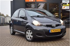 Toyota Aygo - 1.0 VVT-i Dynamic Orange /5deurs/airco/toerenteller/vol jaar apk