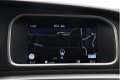 Volvo V40 - 2.0 D2 120 PK 6-Bak R-design (BNS) - 1 - Thumbnail