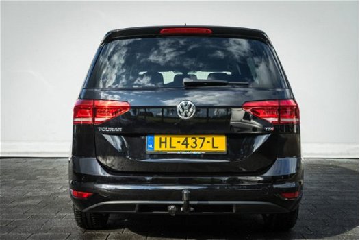 Volkswagen Touran - 1.6 TDI 110pk Aut. Comfortline 7p/ Trekhaak/ Full map navigatie/ Climate control - 1
